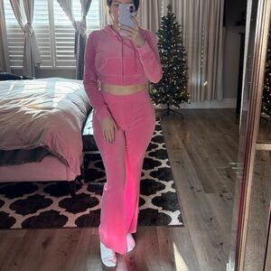 Hollister Pink Velour Women's Jogger Set